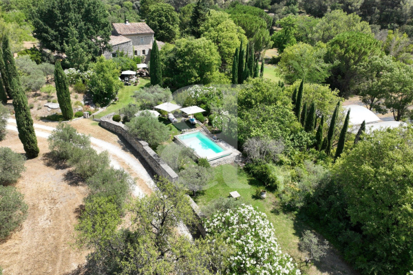 Luxury House for sale in Gordes, 1 180 000 €, Photo 4