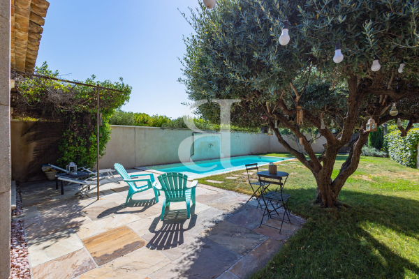 Luxury House for sale in Maubec, 899 000 €, Photo 4