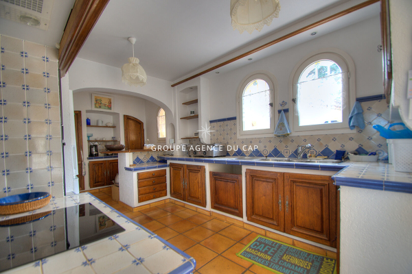 Luxury House for sale in Saint-Raphaël, 860 000 €, Photo 5