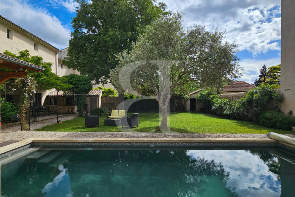 Maison de luxe à vendre à Sainte-Cécile-les-Vignes, 772 000 €, Photo 7