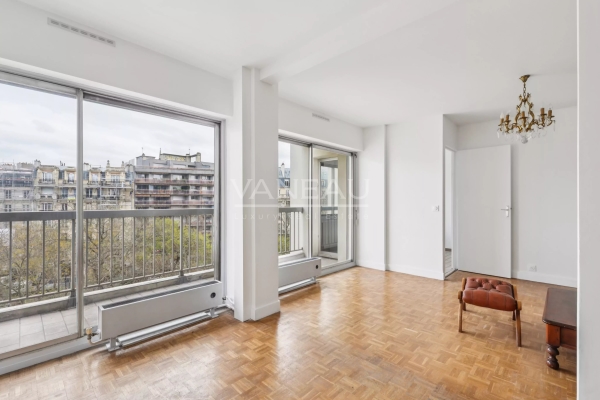 Luxury Apartment for sale in Paris 11Ème, 847 600 €, Photo 1