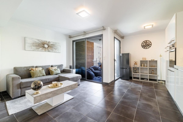 Appartement de luxe à vendre à Nice, 375 000 €, Photo 1