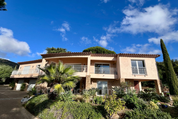 Maison de luxe à vendre à Le Lavandou, 3 000 000 €, Photo 2