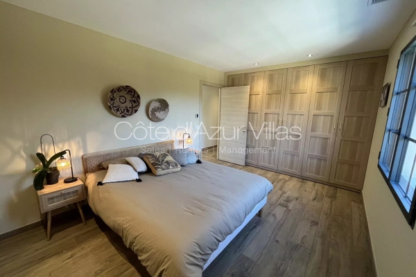 Maison de luxe à louer à Grasse, 6 900 €, Photo 7