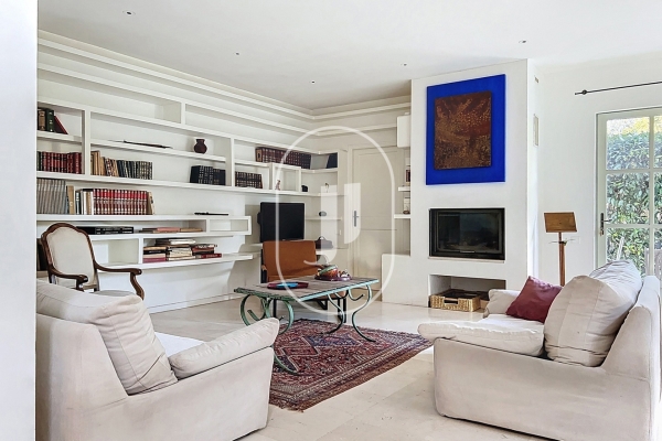 Maison de luxe à vendre à Uzès, 825 000 €, Photo 2