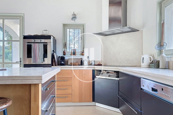 Maison de luxe à vendre à Uzès, 825 000 €, Photo 4