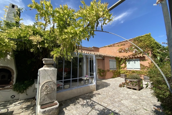 Maison de luxe à vendre à Velaux, 940 000 €, Photo 1
