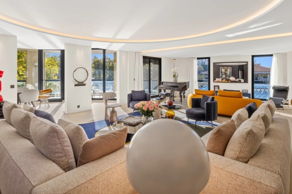 Luxury Apartment for sale in Aix-en-Provence, 4 250 000 €, Photo 1