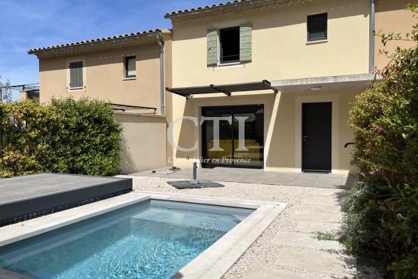 Maison de luxe à vendre à Gigondas, 599 000 €, Photo 1