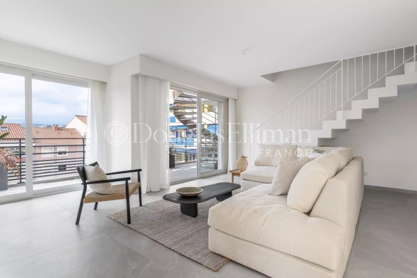 Luxury Apartment for sale in Nice, 935 000 €, Photo 2