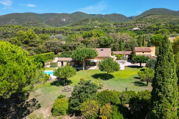 Maison de luxe à vendre à Vaugines, 1 695 000 €, Photo 3