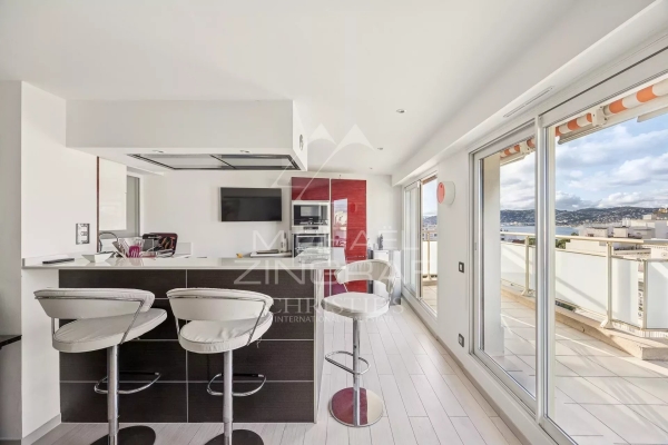 Luxury Apartment for sale in Antibes, 1 490 000 €, Photo 7