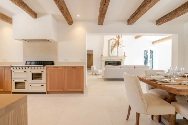 Luxury House for sale in Gordes, 2 890 000 €, Photo 7