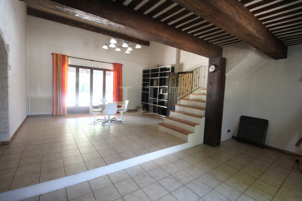 Maison de luxe à vendre à Saint Saturnin les Apt, 489 000 €, Photo 3
