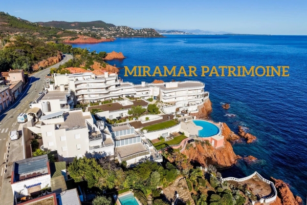 Luxury Apartment for sale in Le Trayas, 705 000 €, Photo 1