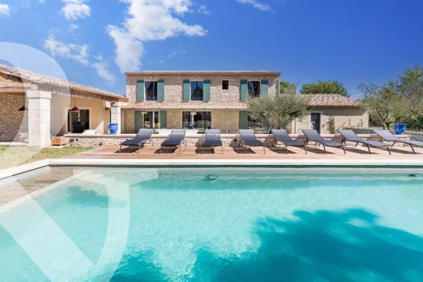 Maison de luxe à vendre à Saint-Rémy-de-Provence, 2 850 000 €, Photo 2