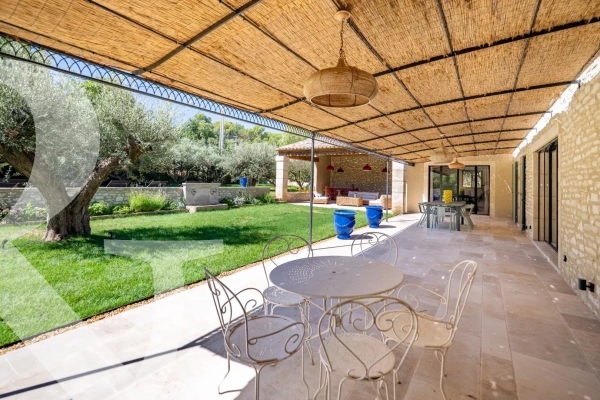 Maison de luxe à vendre à Saint-Rémy-de-Provence, 2 890 000 €, Photo 3
