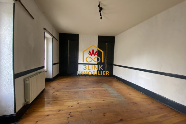 Maison de luxe à vendre à Montvendre, 158 000 €, Photo 1