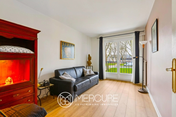 Luxury Apartment for sale in Versailles, 756 000 €, Photo 4