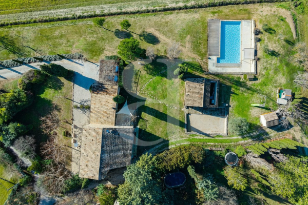 Maison de luxe à vendre à Gordes, 1 750 000 €, Photo 3
