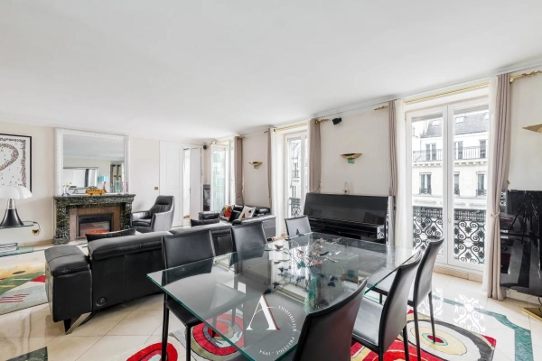 Luxury Apartment for sale in Paris 9Ème, 1 380 000 €