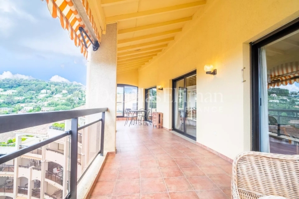 Luxury Apartment for sale in Mougins, 1 275 000 €, Photo 2