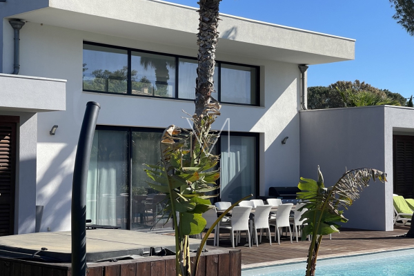 Maison de luxe à vendre à Plan-de-La-Tour, 1 590 000 €, Photo 1