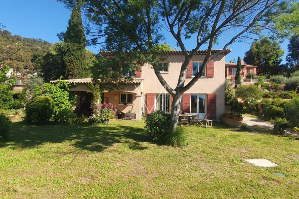 Maison de luxe à vendre à Plan-de-La-Tour, 820 000 €, Photo 1