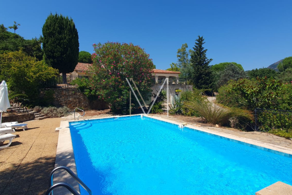 Maison de luxe à vendre à Plan-de-La-Tour, 2 100 000 €, Photo 1