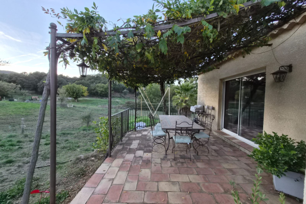 Maison de luxe à vendre à Plan-de-La-Tour, 865 000 €, Photo 1