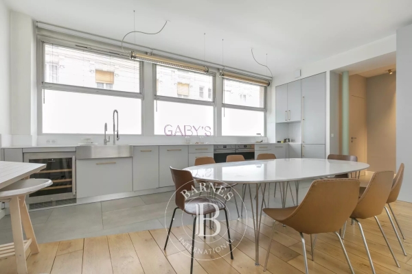 Luxury Apartment for sale in Paris 11Ème, 1 100 000 €, Photo 1