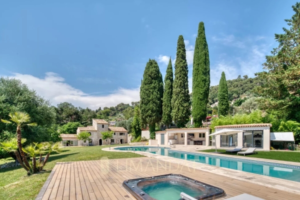 Maison de luxe à vendre à Saint-Paul-de-Vence, 3 990 000 €, Photo 1