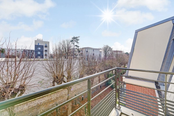 Appartement de luxe à vendre à Verneuil-sur-Seine, 304 000 €, Photo 1