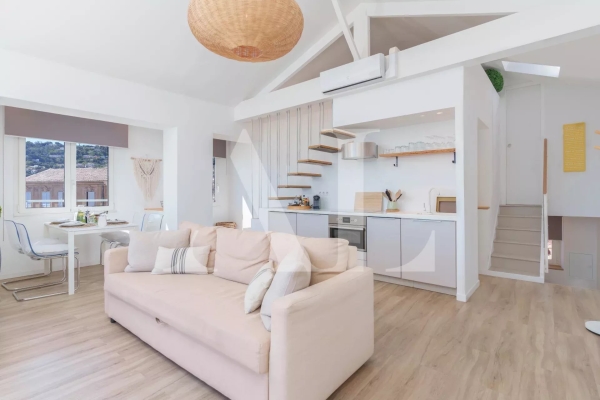 Luxury Apartment for sale in Le Golfe Juan, 460 000 €, Photo 2