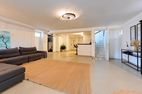 Maison de luxe à vendre à Sainte-Consorce, 585 000 €, Photo 4