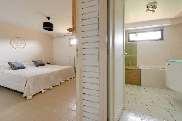 Maison de luxe à vendre à Sainte-Consorce, 585 000 €, Photo 5