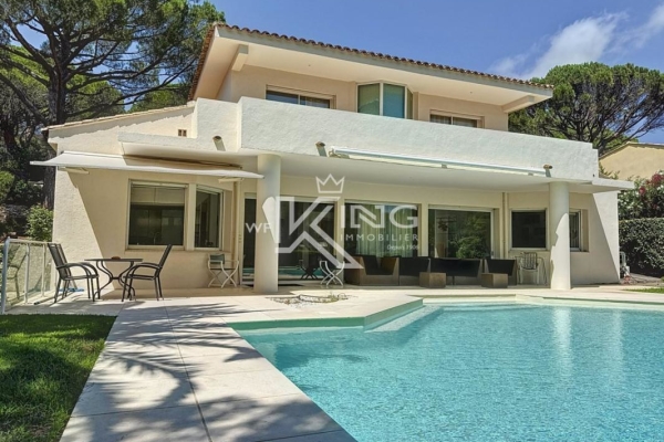 Maison de luxe à vendre à Saint-Raphaël, 1 180 000 €, Photo 1