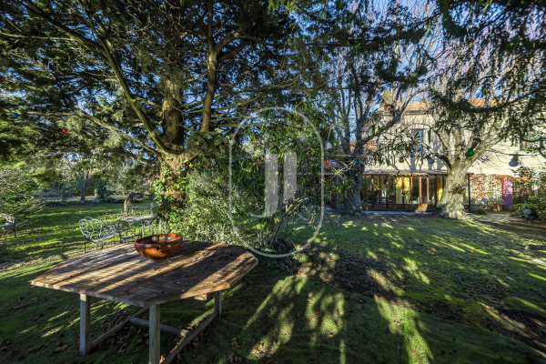 Maison de luxe à vendre à L Isle-sur-La-Sorgue, 995 000 €, Photo 1