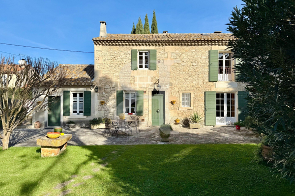 Maison de luxe à vendre à Saint-Rémy-de-Provence, 720 000 €, Photo 1