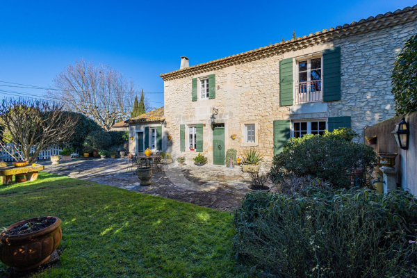 Maison de luxe à vendre à Saint-Rémy-de-Provence, 690 000 €, Photo 1