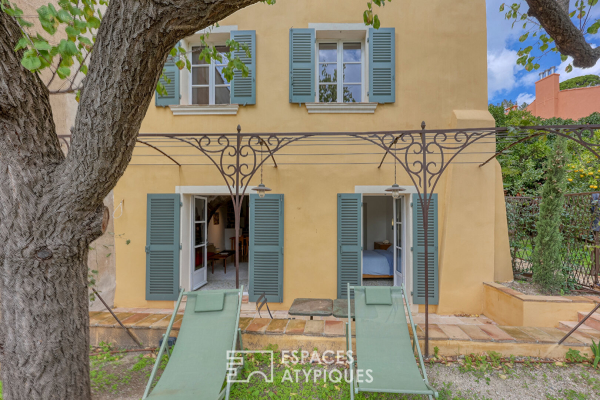 Maison de luxe à vendre à Hyères, 1 030 000 €, Photo 1