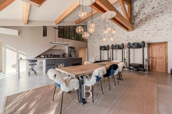 Luxury House for sale in Mormoiron, 1 080 000 €, Photo 1