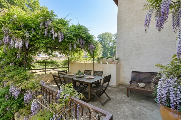 Luxury House for sale in Curis au Mont d'Or, 494 000 €