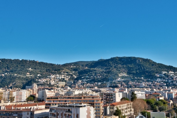 Luxury Apartment for sale in Nice, 335 000 €, Photo 2