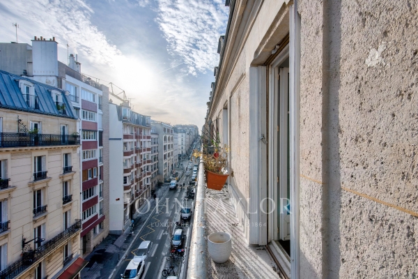 Appartement de luxe à vendre à Paris 18Ème, 449 000 €, Photo 2