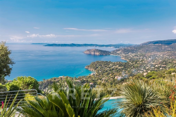 Maison de luxe à vendre à Rayol Canadel sur Mer, 2 350 000 €, Photo 2