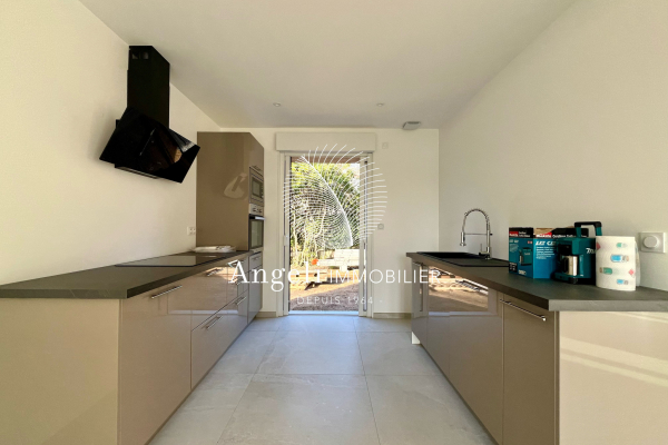 Maison de luxe à vendre à Saint-Aygulf, 725 000 €, Photo 6