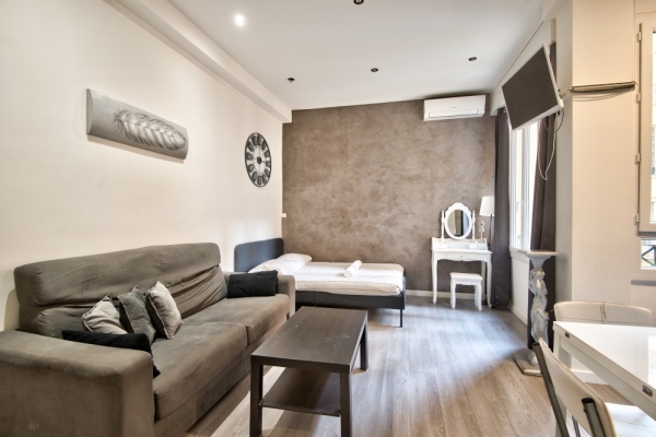 Luxury Apartment for sale in Nice, 150 000 €, Photo 1