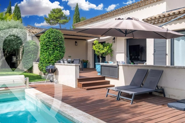 Maison de luxe à vendre à Eygalières, 1 890 000 €, Photo 2