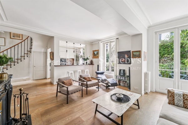Maison de luxe à vendre à Neuilly-sur-Seine, 4 200 000 €, Photo 1